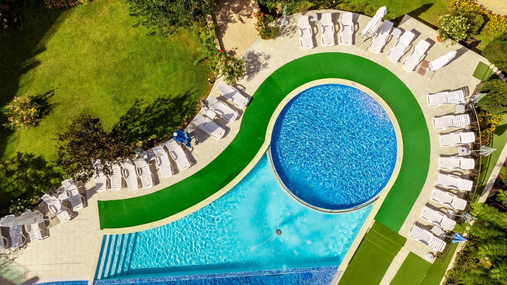 Aparthotel Hotel Prestige City II Primorsko Zewnętrze zdjęcie