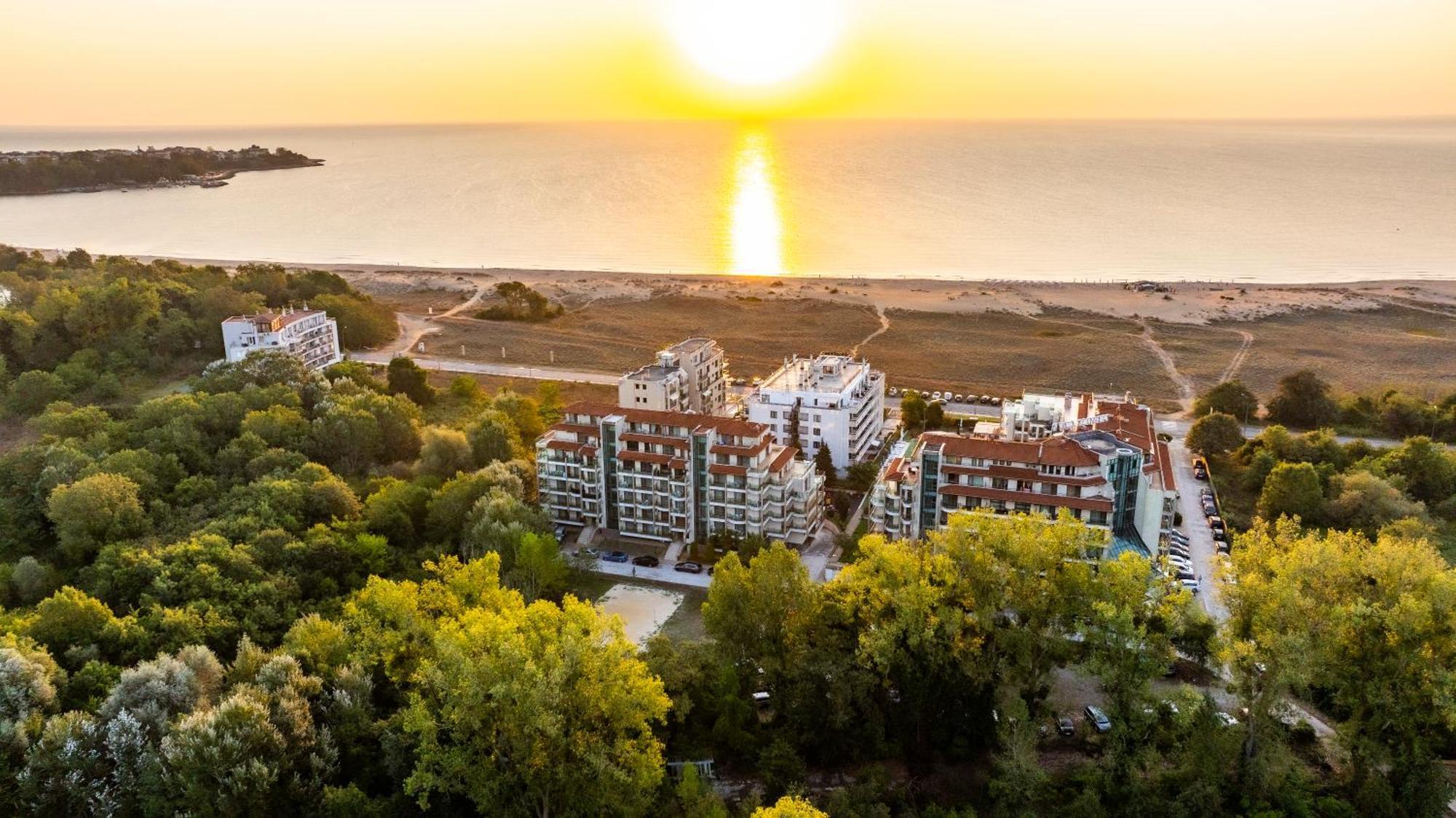 Aparthotel Hotel Prestige City II Primorsko Zewnętrze zdjęcie