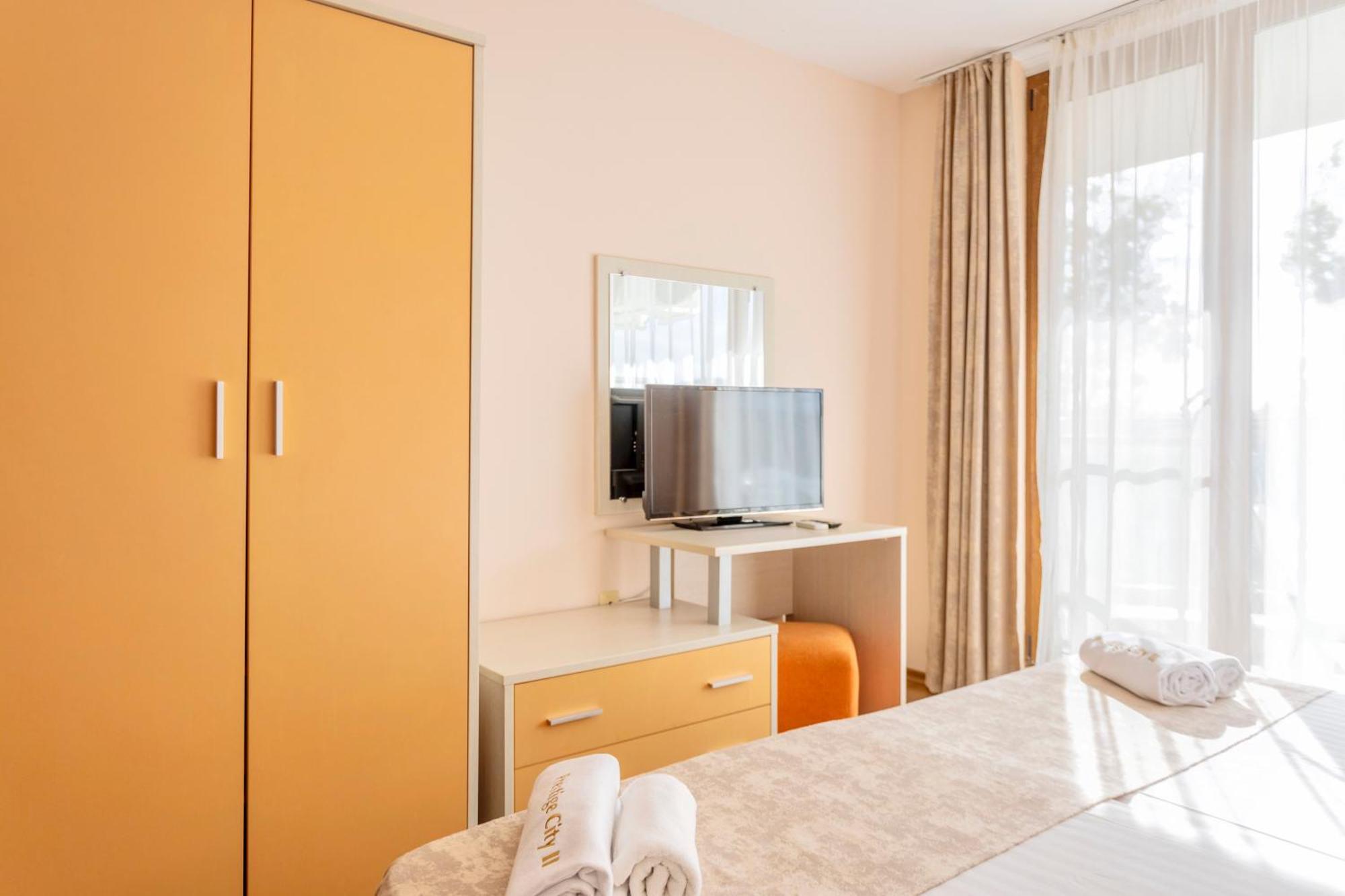 Aparthotel Hotel Prestige City II Primorsko Zewnętrze zdjęcie