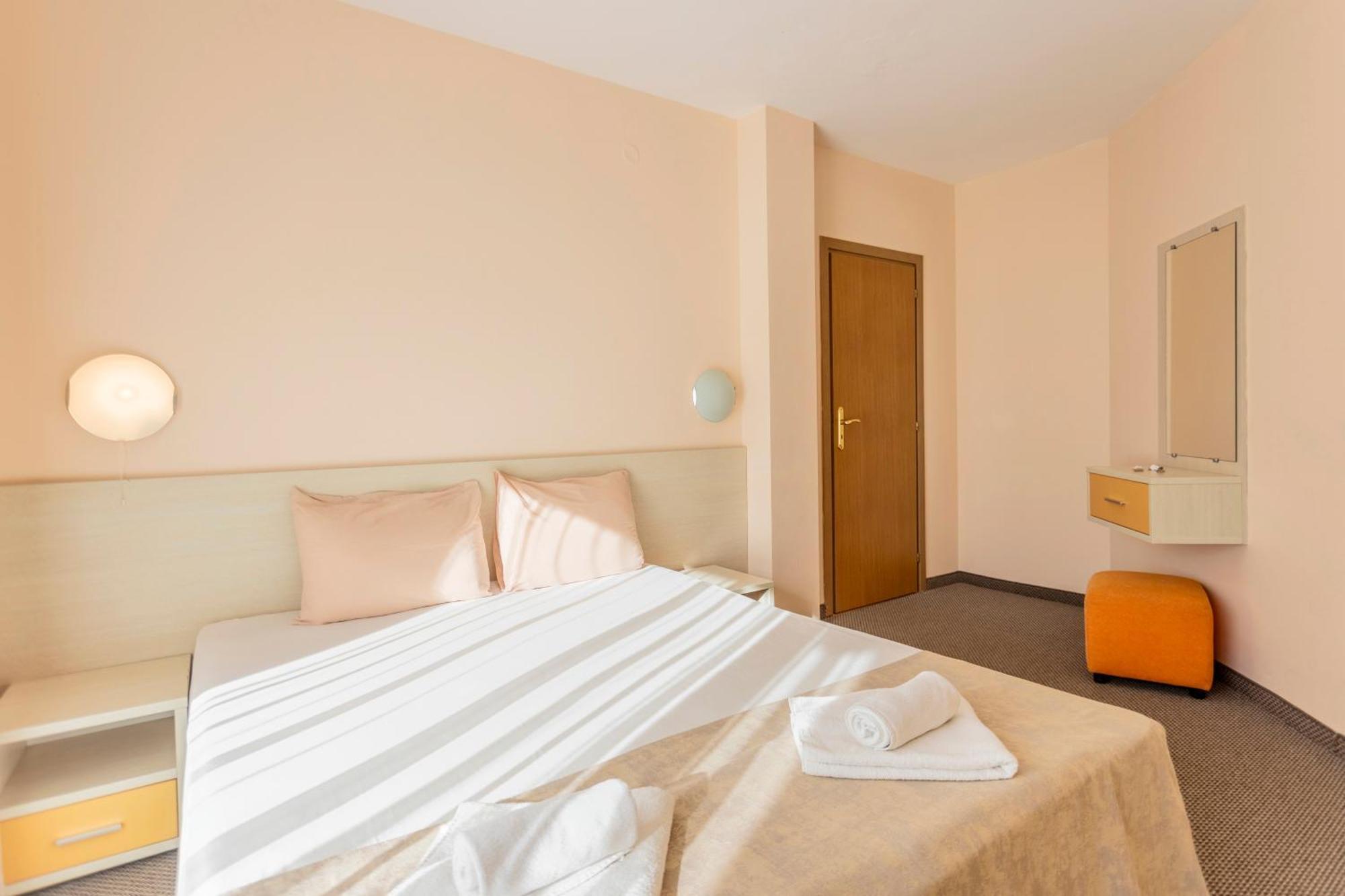Aparthotel Hotel Prestige City II Primorsko Zewnętrze zdjęcie