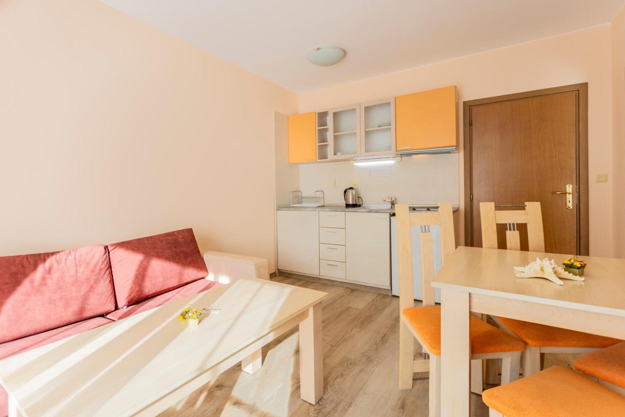 Aparthotel Hotel Prestige City II Primorsko Zewnętrze zdjęcie